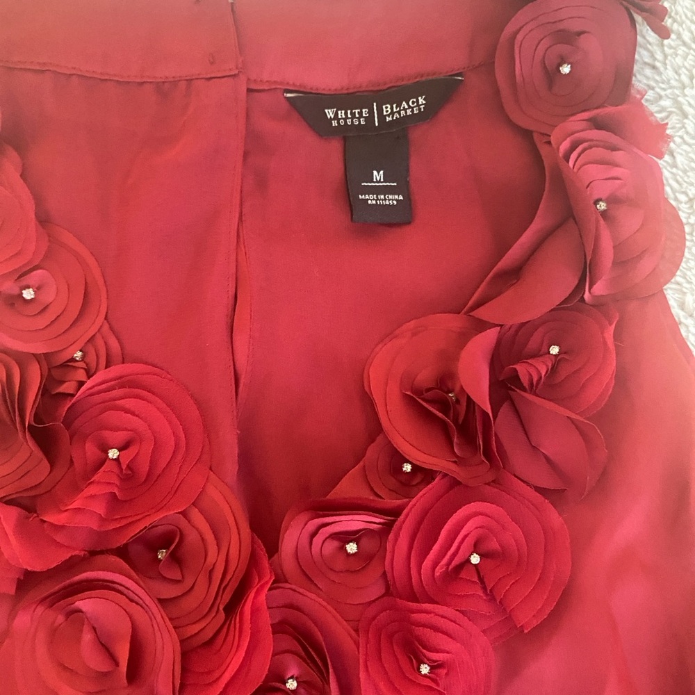 White House/Black Market Elegant Red 3D Floral Trim Blouse great for Holidays - Picture 9 of 9